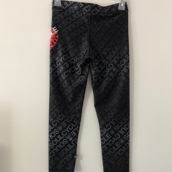 Terez x SoulCycle Heart Wheel Capri - Picture 4 of 5